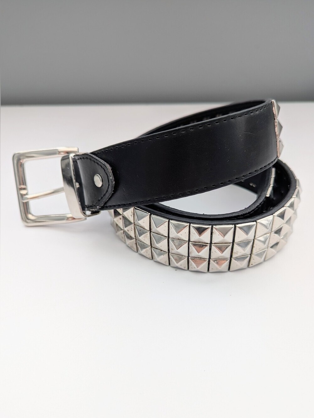 Men's (Size Small) Black Leather Belt with Silver Colored Pyramid Studs